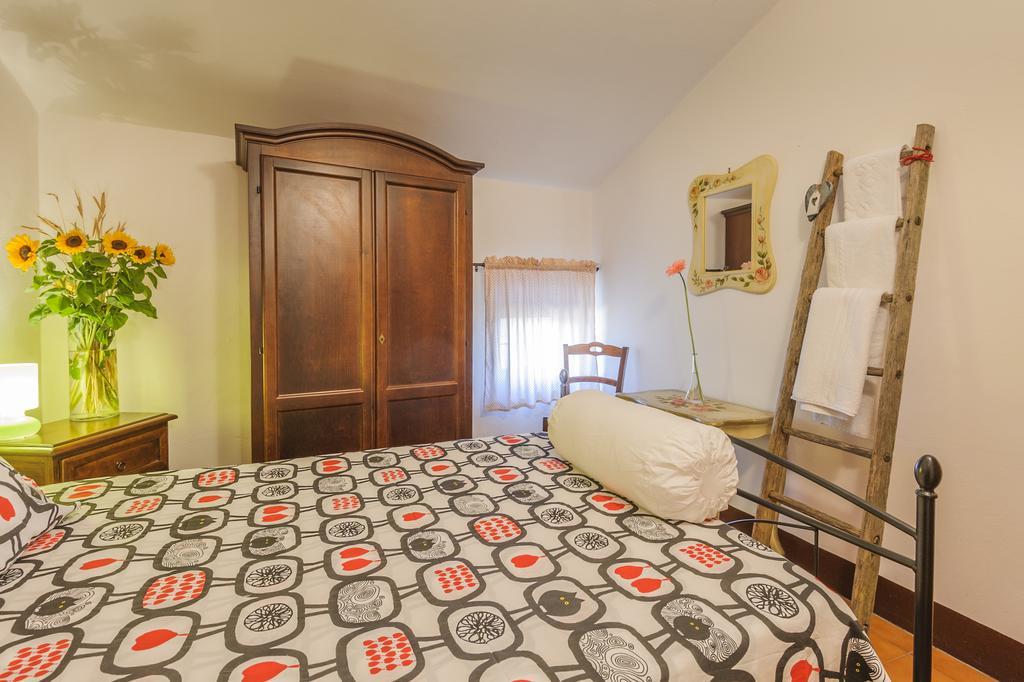 Locanda Di Casalmustia Castelmuzio Δωμάτιο φωτογραφία